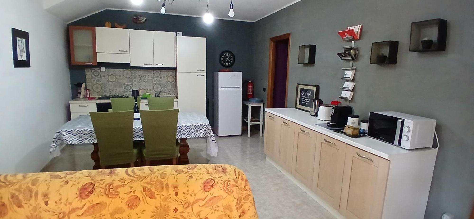 Casa Vacanza Il Colle Del Vento Calosso エクステリア 写真